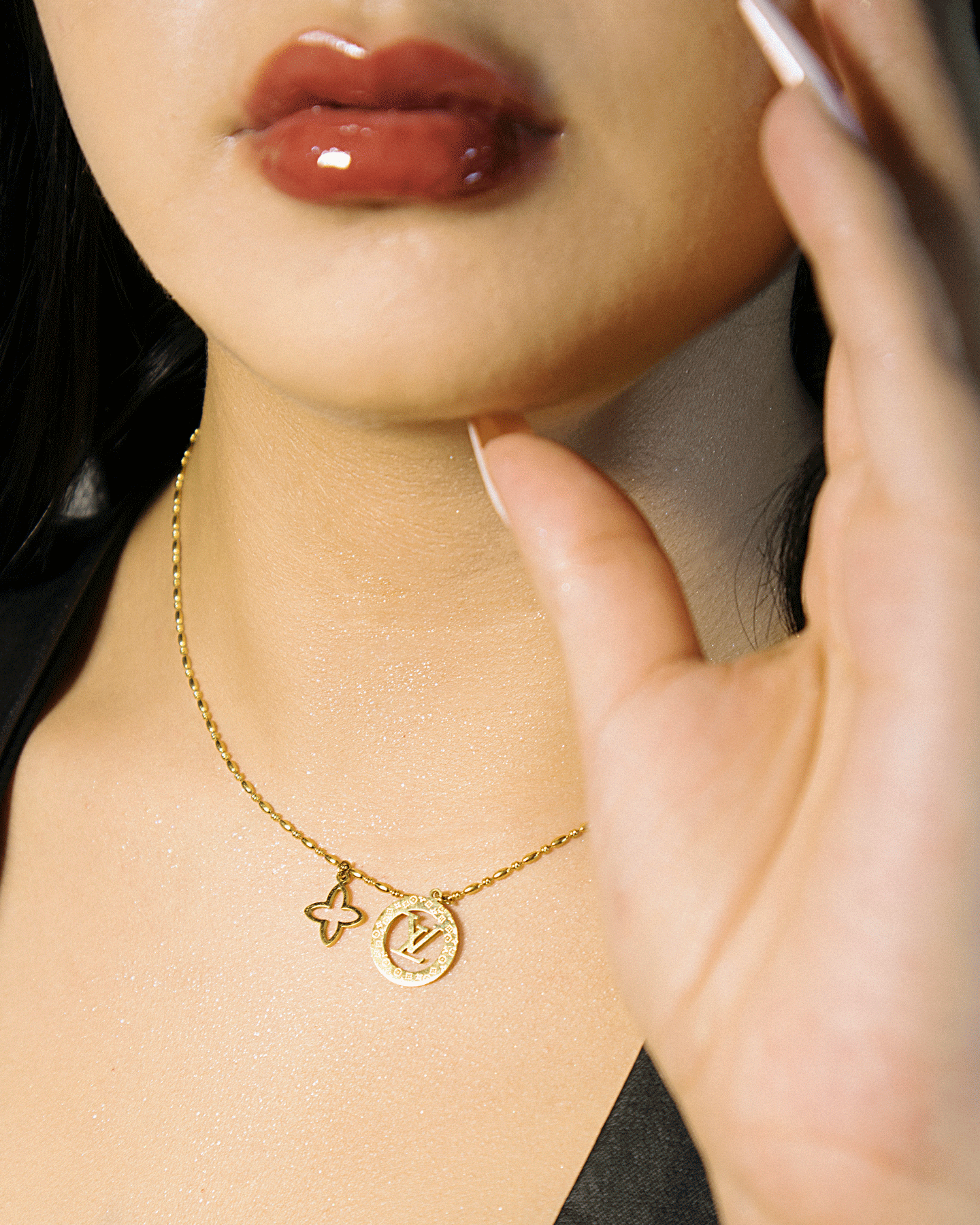 Cadena LV Mujer en oro laminado de 18k