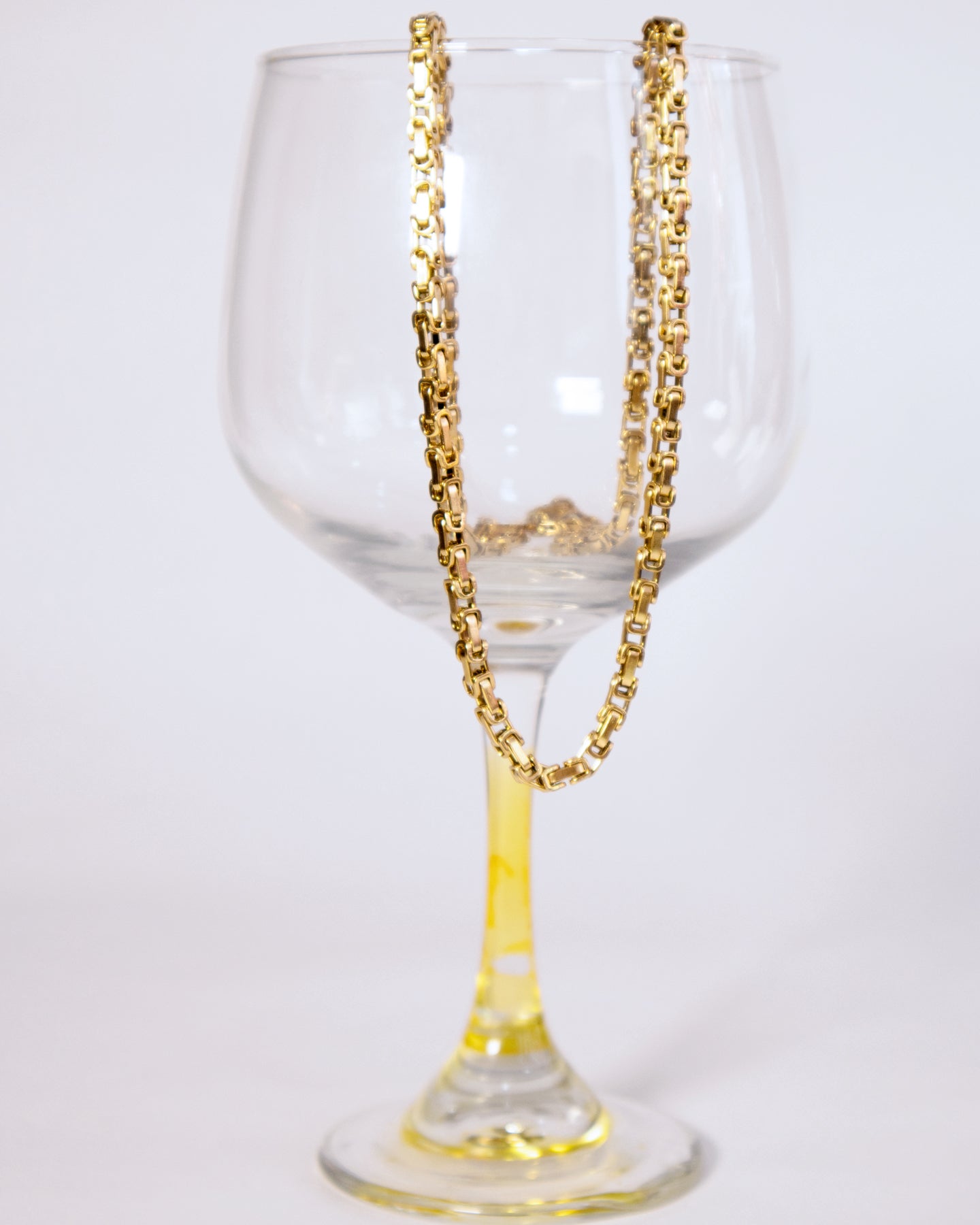 Cadena Rustica Hombre en oro laminado de 18k