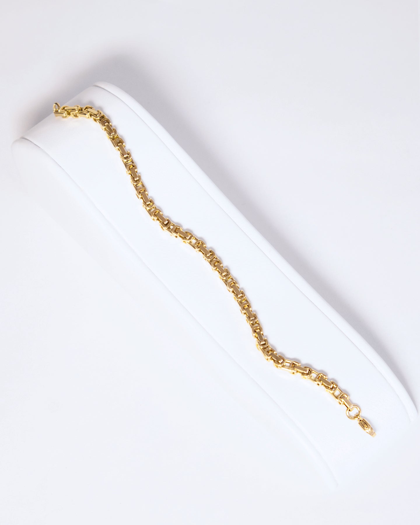 Pulsera Rustica Hombre en oro laminado de 18k