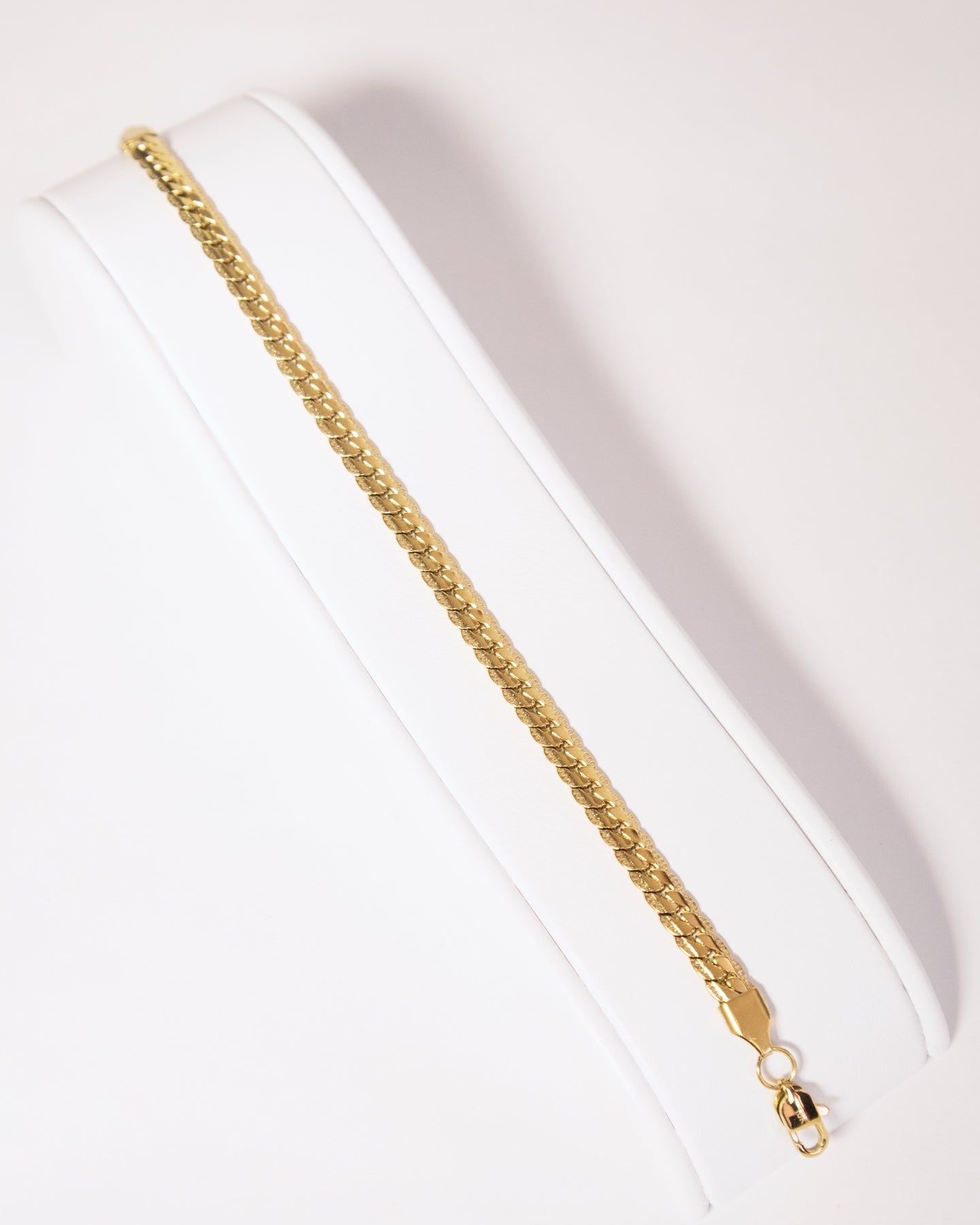 Cadena Grabada Hombre con pulsera y dije gratis en oro laminado de 18k
