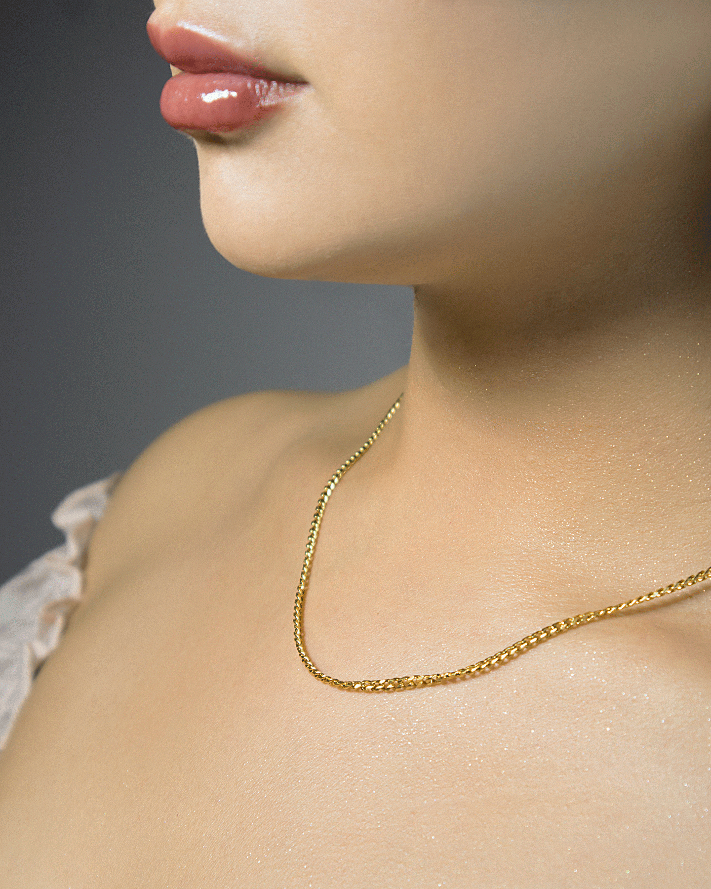 Cadena Cubana Mujer en Oro laminado de 18k